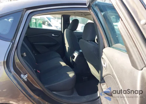 2016 Dodge Dart Sxt z USA, uszkodzony, nr VIN 1C3CDFBB5GD717374